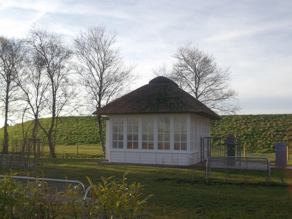 Ferienhaeuser Dornumersiel Exterior foto